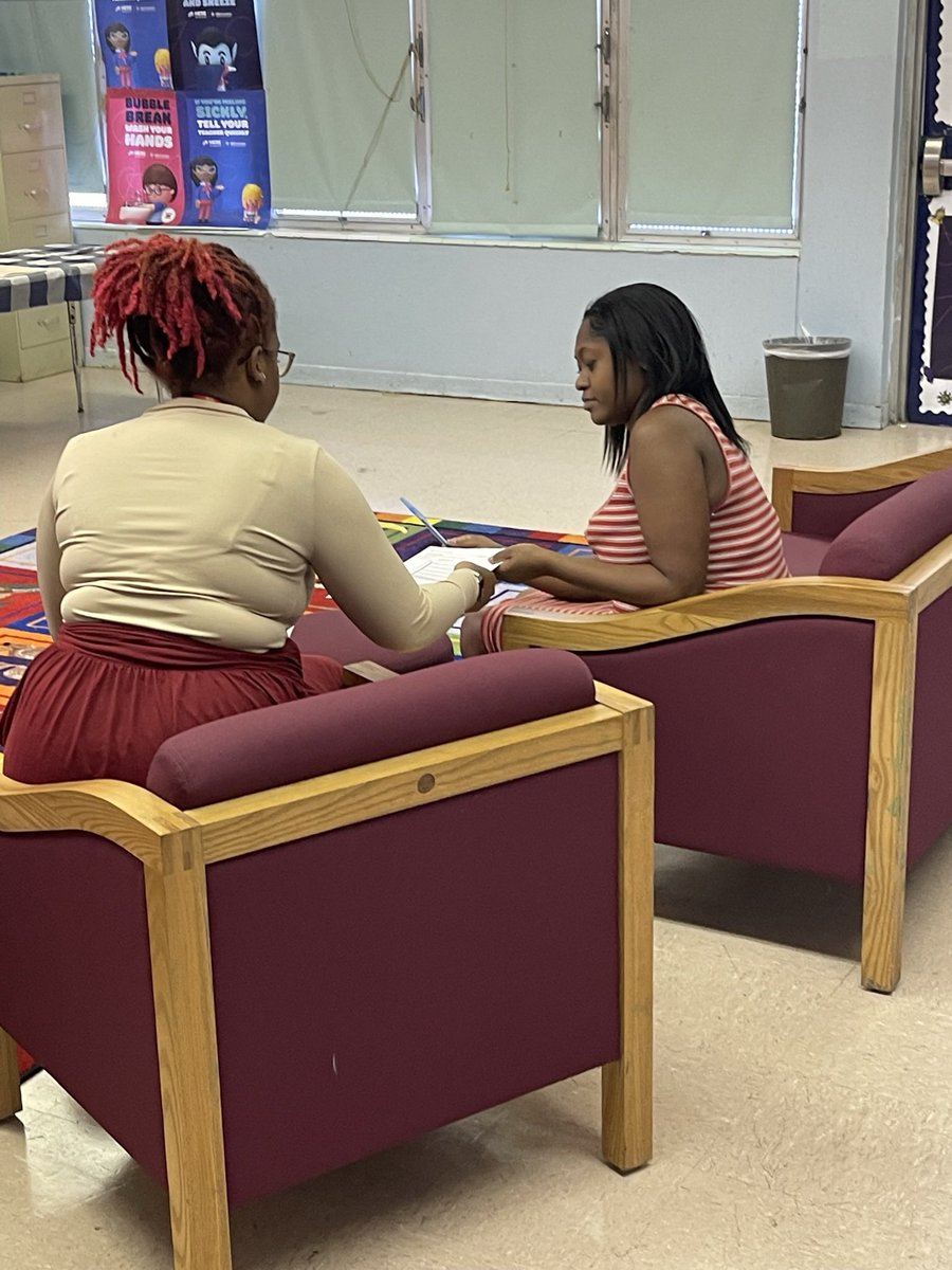 CrestviewES's tweet photo. School wide Parent Data Chats are in effect! 15 Teachers, an entire school day, effective communication! Let’s discuss FAST results, iReady, topic assessments, grades, progress! #synchronizingsuccess #AskAboutUs #ParentDataChats @MHardwickCES @BRMandrell @MDCPSNorth https://t.co/DBONqkZonB