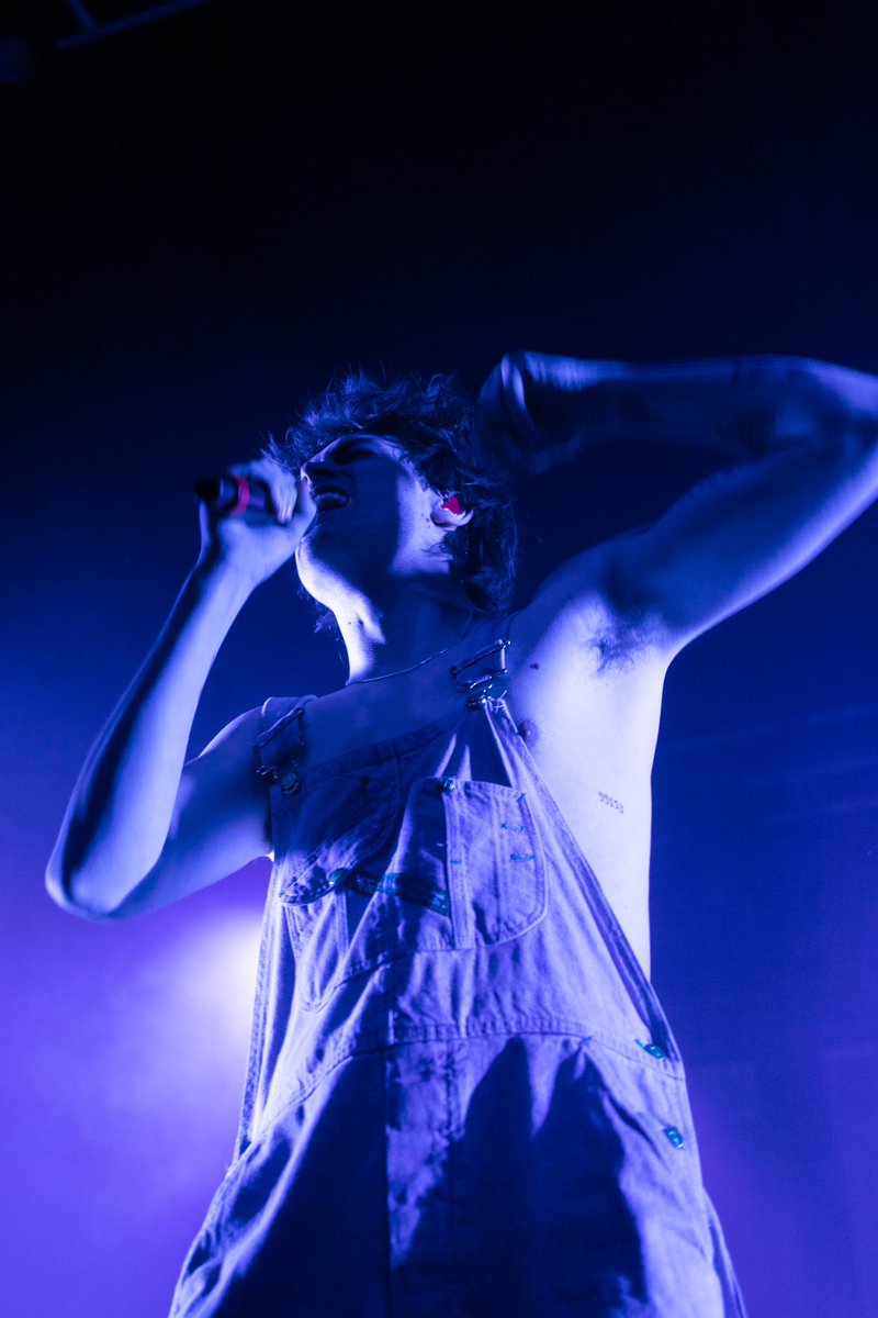 ryleejmarshall's tweet photo. Hippo Campus on October 22nd in Charlotte 📸 https://t.co/aUbunsbhwV