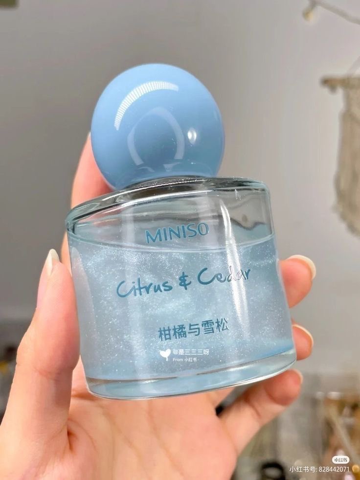 Parfum yang awet kalau orangnya pergi wanginya ketinggalan✨️

_a thread_