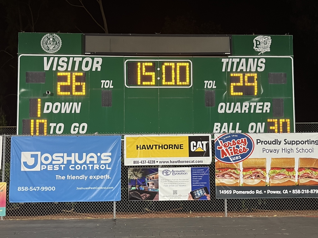 PowayFootball's tweet image. Well that looks like a battle, AND it came out the right way!

The freshmen finish the season 8-1-1, and 4-0 as Palomar League champions! 🏆