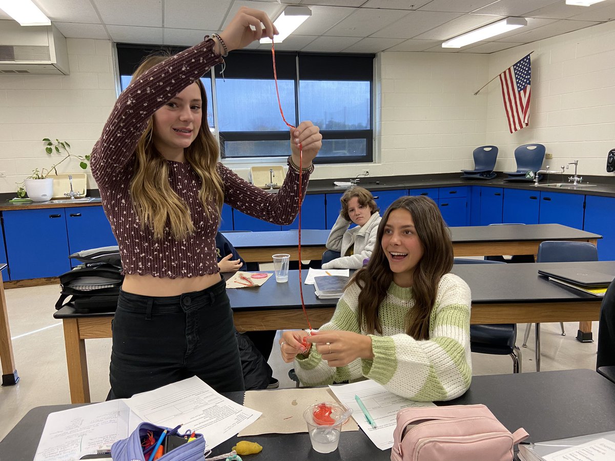 LesherScience's tweet image. I ❤️ lab days! #sciencerules #middleschoolscience @Lesher_MS @sciencepsd