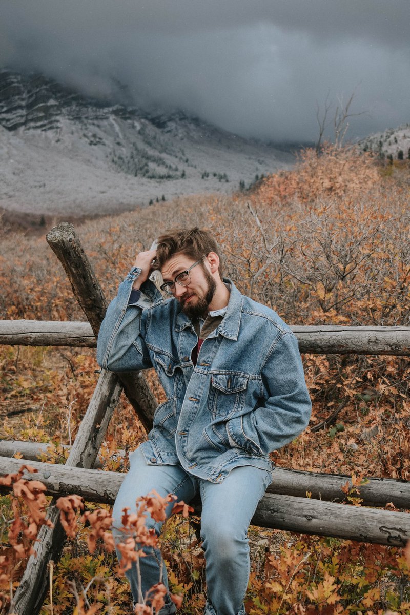 wildfreephoto's tweet photo. my baby brother isn’t a baby anymore😭 also the fact that he looks older than me when i’m the older sibling, freaks me out😂 thanks for hangin with me and doing some photos broc♥️

ps he’s single, ladies😉 https://t.co/kI9yOeqkTL