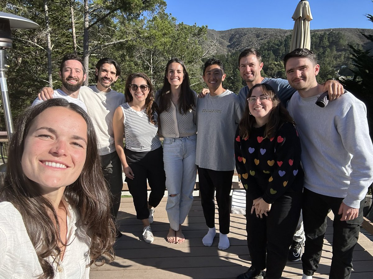 annbordetsky's tweet image. This week really has me fired up 🔥

Especially this @contra product team offsite, amazing people reimagining future of work and professional identity 

#buildermode ⚒️ 
cc @zoecolivas and Allison Nulty