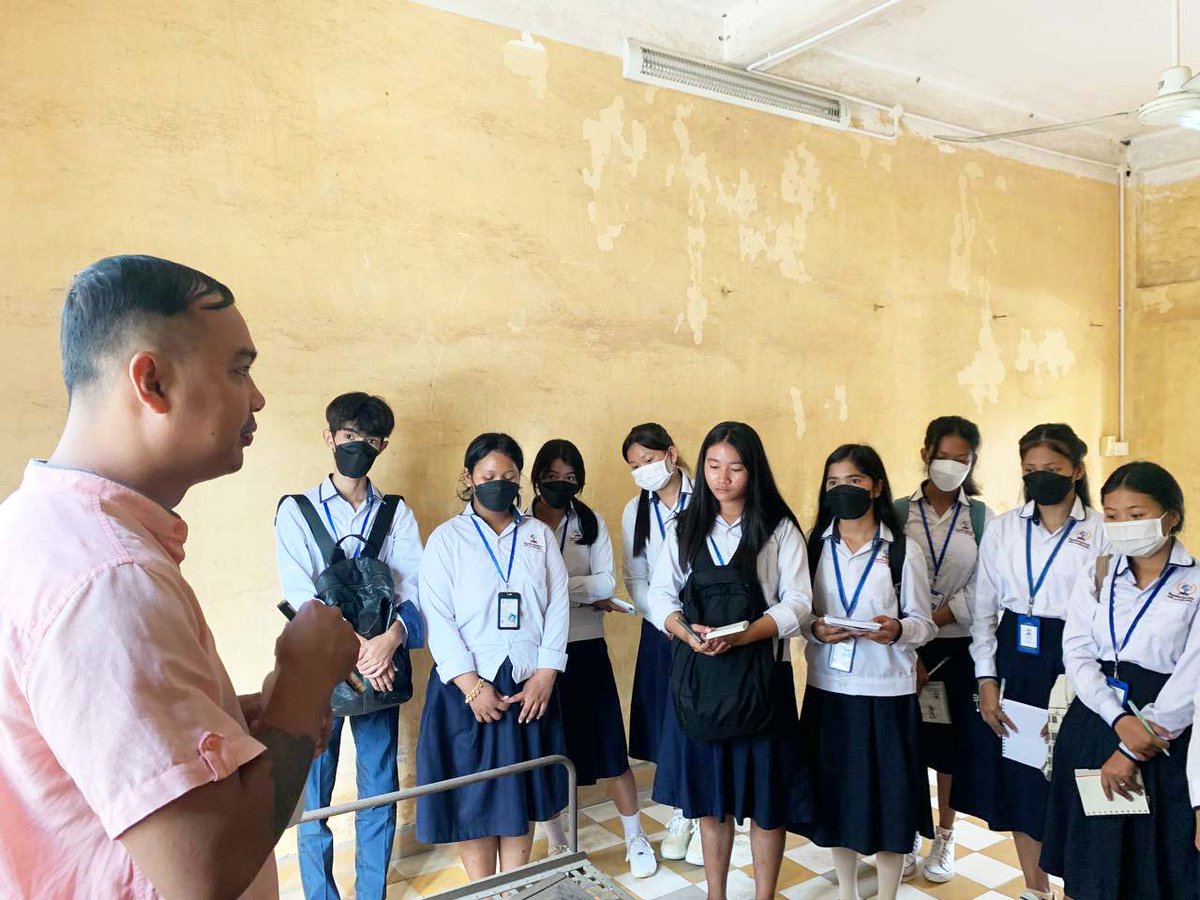 TuolSlengMuseum's tweet photo. On 27 October, 2022, there were 40 students (29 females) from Prek Leap Hight School visited Tuol Sleng Genocide Museum to learn about Khmer Rouge and S-21 history that was facilitated by the museum’s tour guides. https://t.co/dBRVvCyyj3