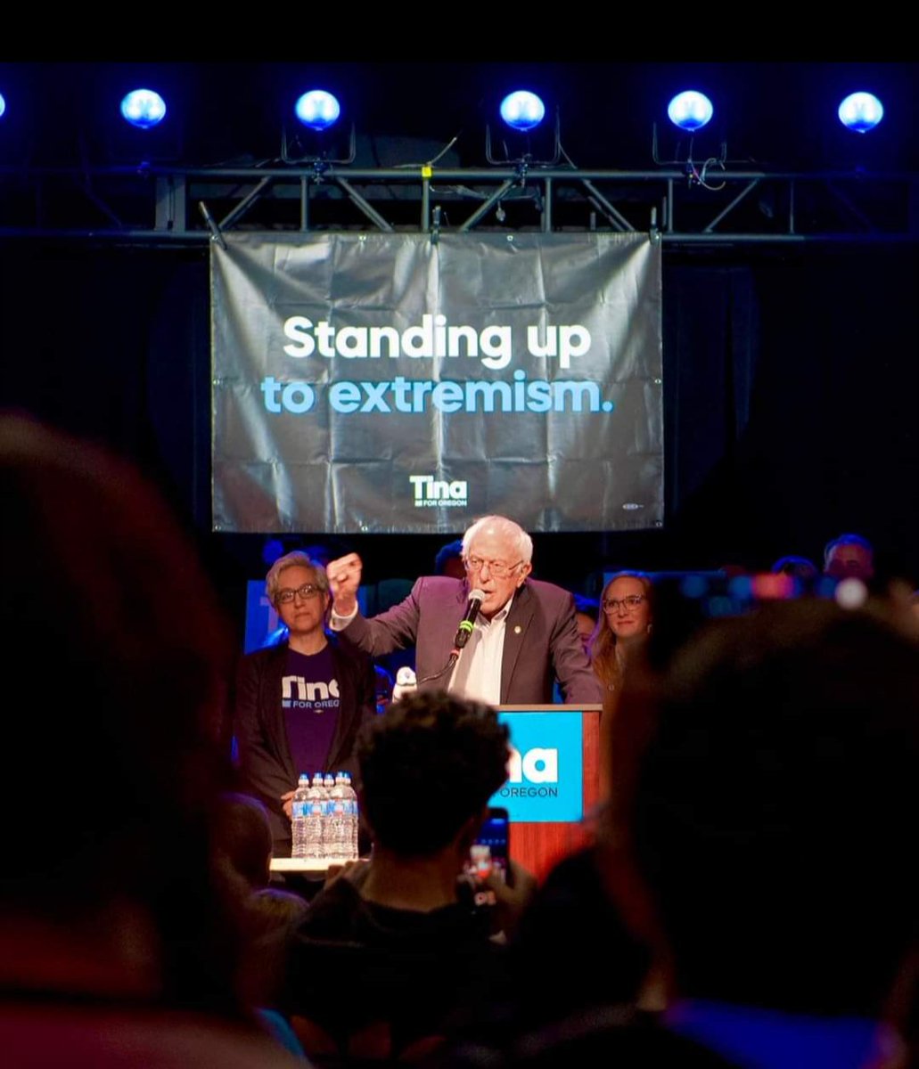 Bernie Sanders, Tina Kotek, and Christina Stephenson standing in front of a banner that says, "Standing up to extremism," WOW - speechless.

#orpol