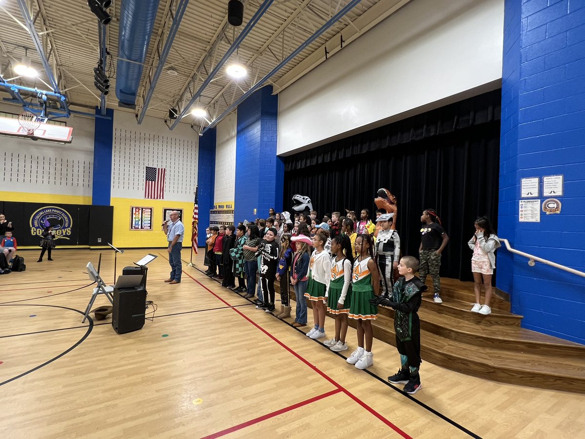 CLP_Elementary's tweet photo. Our 4th graders did a wonderful job tonight at their PTA program! 🎼 We loved the songs about Texas! Thank you to their 4th grade educators and @clpchoir for the performance. Costumes courtesy of trunk or treat! 💙💛💙 #loveclp https://t.co/xDzdmLIQkN