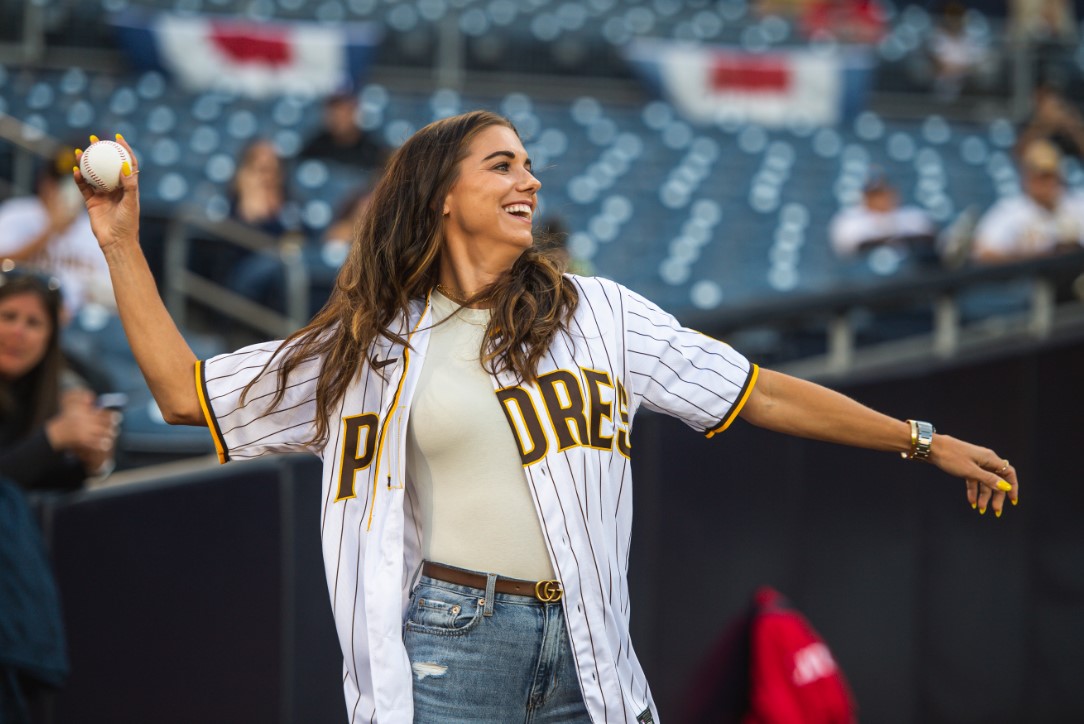 Random tweet but cool to look back at. Celebrities who went to Padres games this year:

Alex Morgan
Emma Stone, Dave McCary
Kyle Mooney
Nikola Jokic
Kawhi Leonard, Paul George 
Kelsey Plum
Dana White
Dominick Cruz
Paddy the Baddy 
Josh Allen
Landon Donovan

Who am I missing? https://t.co/WhEgyE825Q