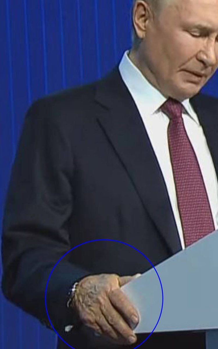 Жанат tweet media