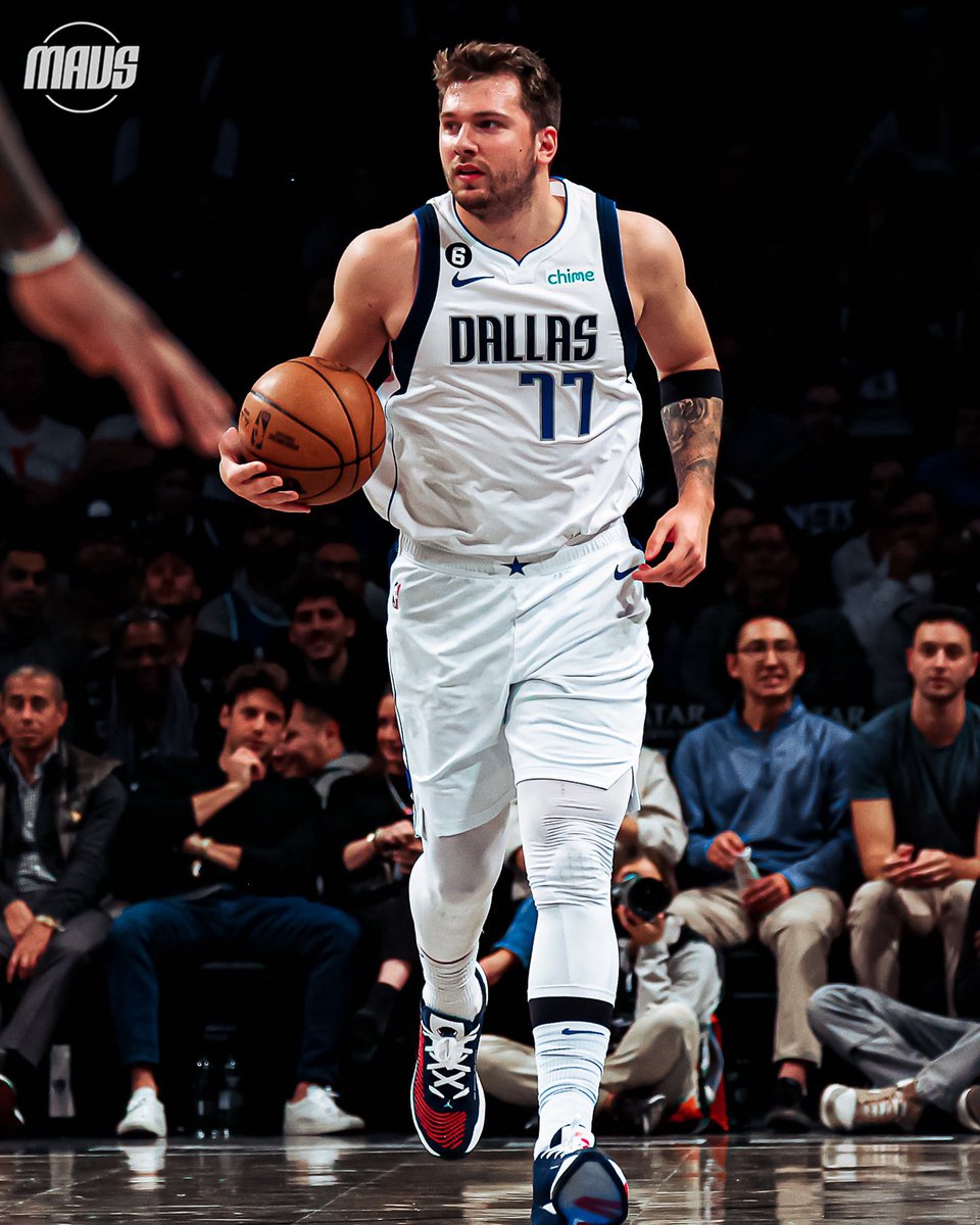 EstebanLetona's tweet photo. Cuarto juego consecutivo de +30 puntos y primer triple-doble de la temporada para Luka Doncic:

41 puntos 
11 rebotes
14 asistencias 
3 robos
50% tiro de campo 

#MFFL https://t.co/w12UGa4hct