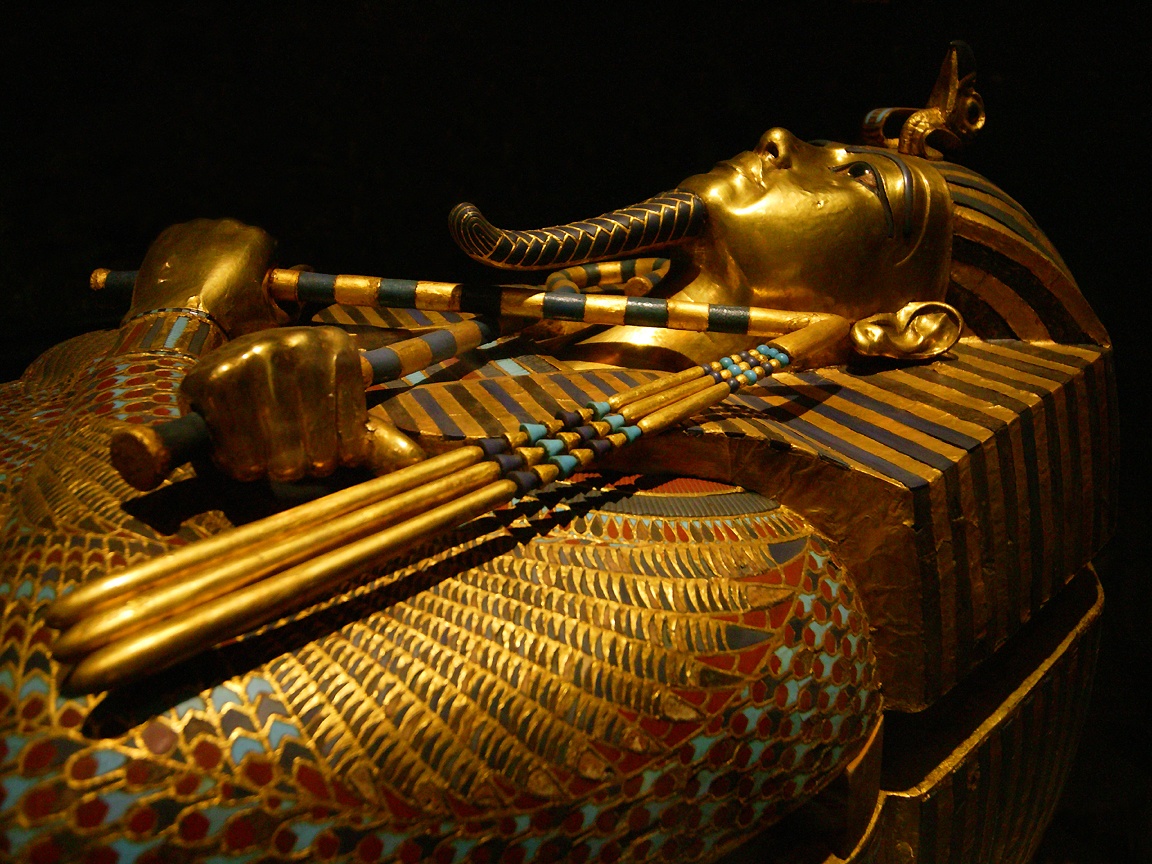 1/ T-9 of my Tutankhamun 100 day countdown: Today Middle Gilded Coffin. #Egypt #Archaeology #Tutankhamun #history #Archaeology #Tutankhamen #Toutankhamon #Tutancâmon #Tutanchamun #توتعنخآمون #ancient #Tutankamón #ツタンカーメン #图坦卡蒙 #圖坦卡蒙 #Τουταγχαμών #тутанхамон #투탕카