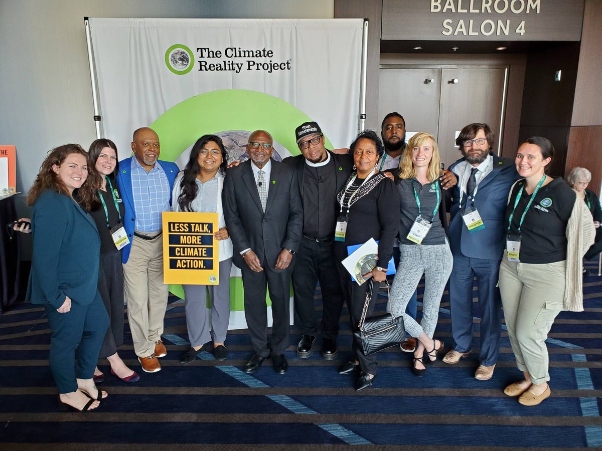 DrBobBullard's tweet photo. At a fantastic Climate Reality Power Up Training on Advocacy in Action in Houston. Heard some powerful presentations and solutions. Yes, its time to #Actonclimate #climatejustice #environmentaljustice. @ @BullardCenter https://t.co/9r8vAWWufV