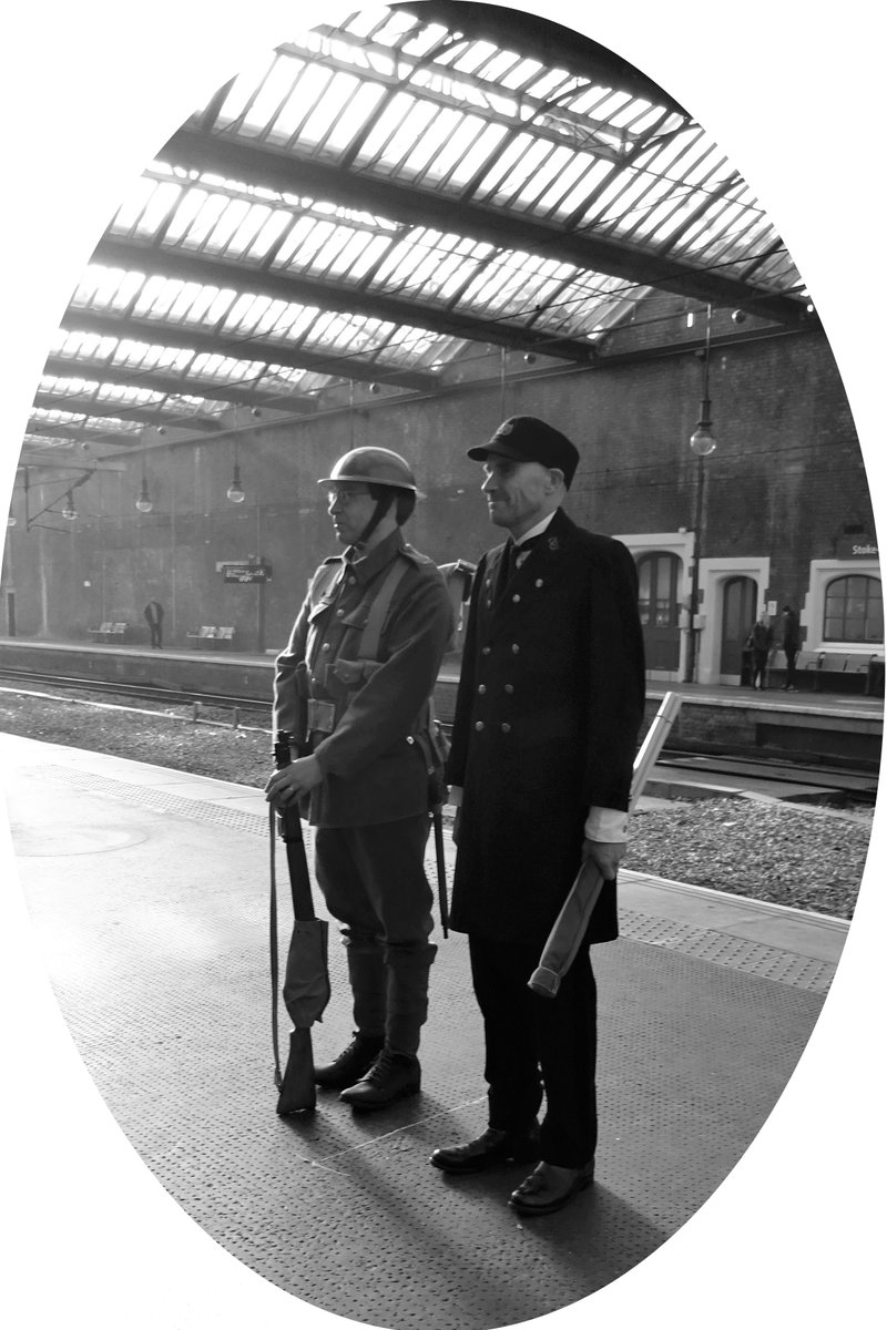5D_Stoke's tweet photo. Stoke #PoppyAppeal Launch and Centenary of the Stoke railway station #WW1 memorial arch on platform 1 on Friday 28 October 2022. 152 names of the fallen, read out at 2min intervals from 8am by 'Tommies' and a 'Knotty' railwaymen. Best access by Avanti WC train... #LestWeForget ' https://t.co/cLrUjbPelY