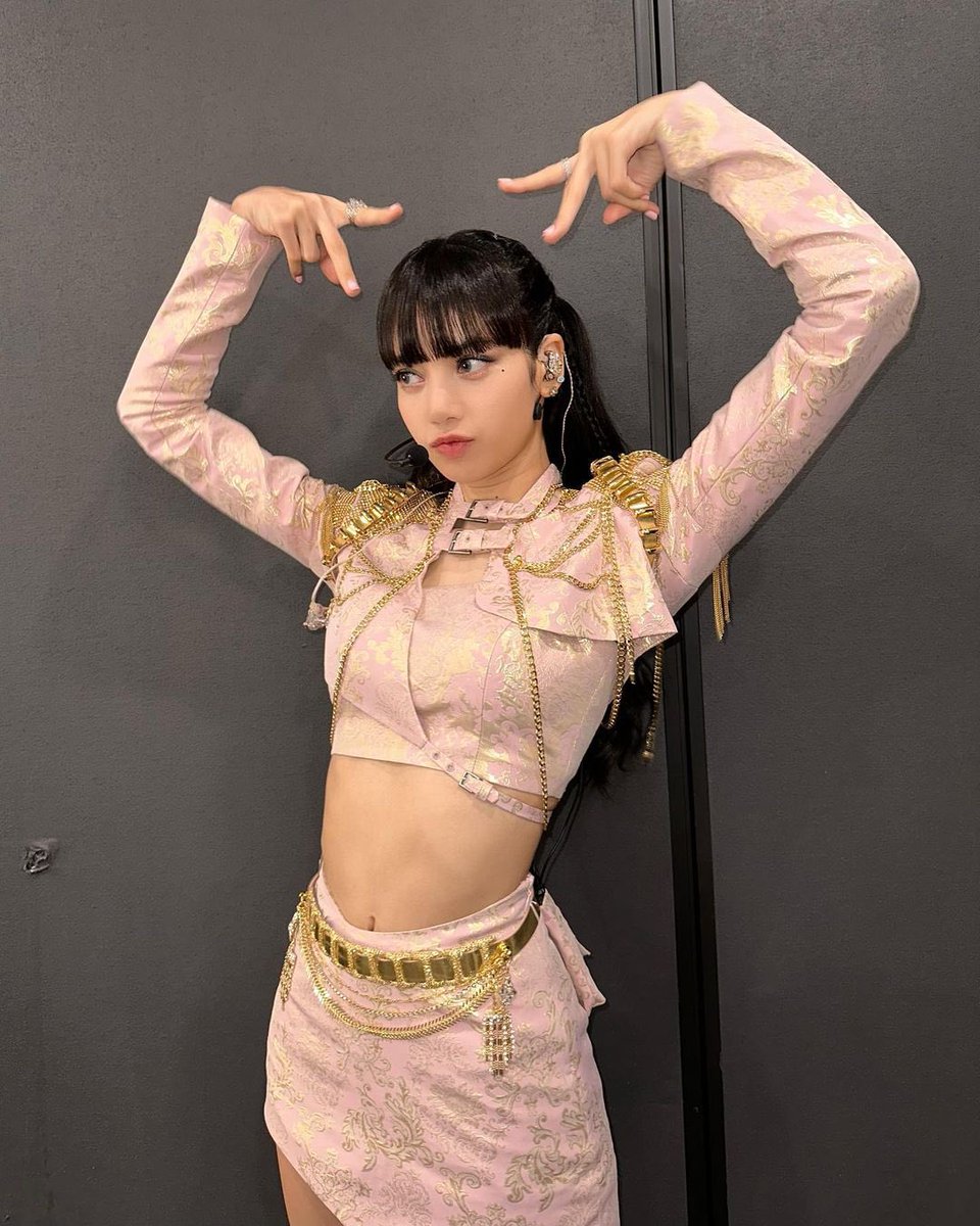 _liliheart's tweet photo. #LISA IG update :

เข้าไปเพิ่มEngaugeให้น้องกันค่ะ

📌: https://t.co/fTppsHyWiL 

#LISA #LALISA #MONEY #SG https://t.co/9C3BavhAuw