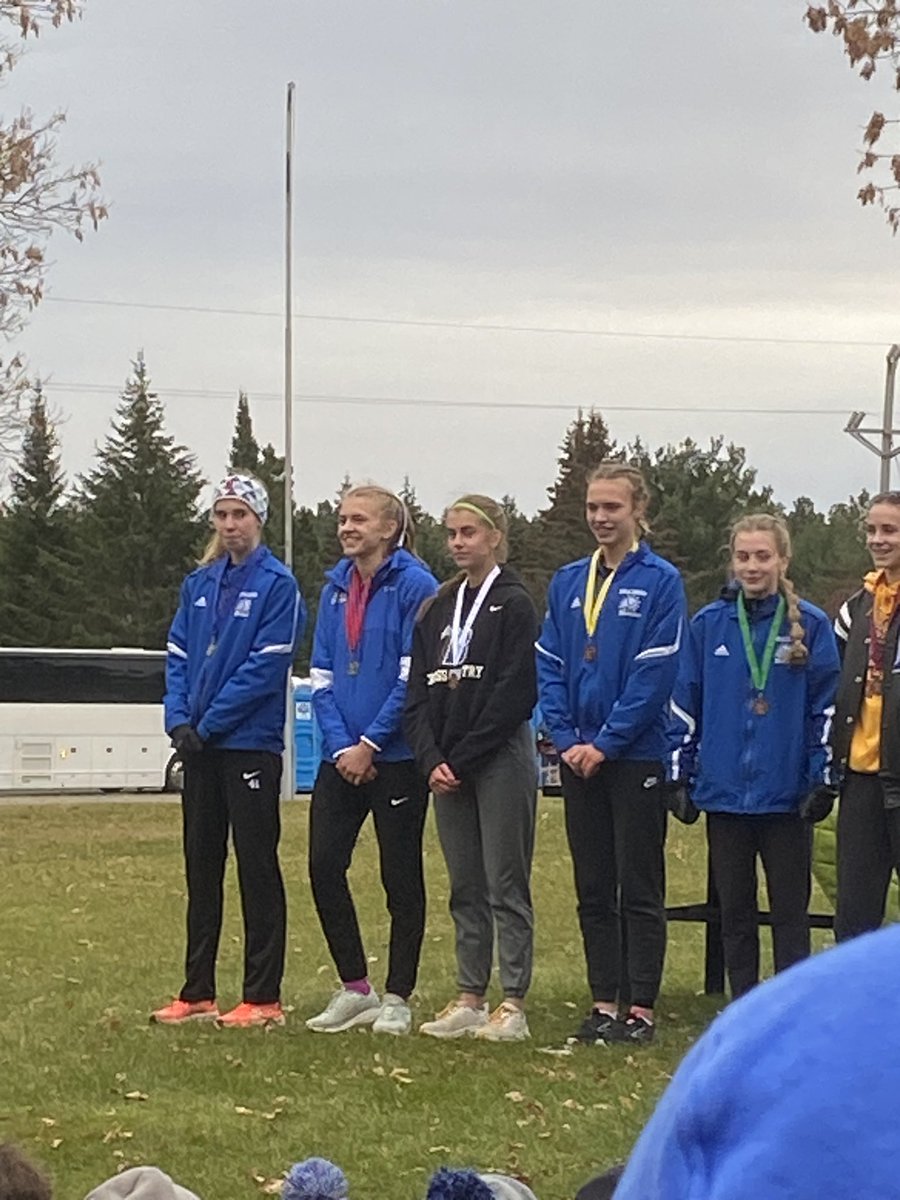 StmaAd's tweet image. Congrats to @STMAXC for finishing 2nd at the section 8AAA meet today and qualifying for the state meet next week in St. Olaf! Natalie Cocking finished 2nd (18:55) and Becca Immer finished 8th (19:51). Great job! live.herostiming.com/meets/18436/te…