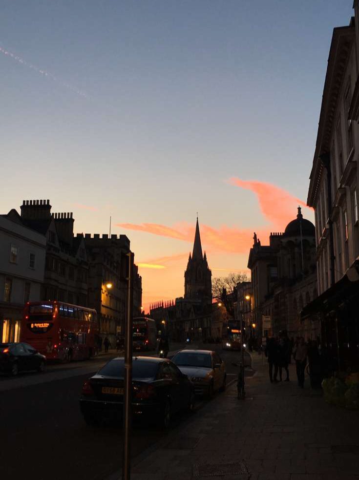 GlenMercerRolls's tweet photo. Found this old photo I took of St Aldgate's Oxford, Oxford is such a beautiful place to live near, all people should get the chance to visit this awesome part of the UK.
#Travel
#Tourism
#StAldates
#Oxford
#Oxfordshire
#UnitedKingdom https://t.co/IfBIJn4yEW