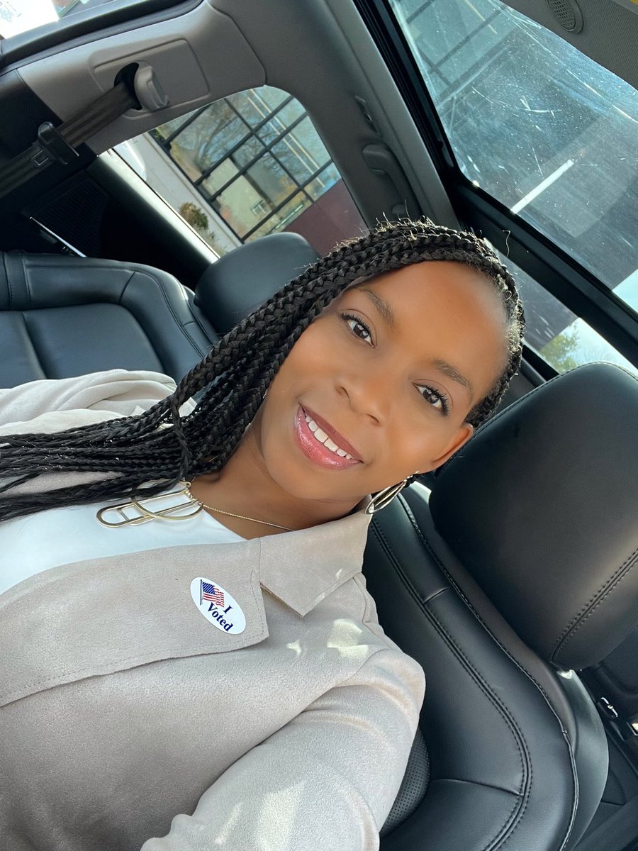 shauntaynelson's tweet photo. I am an early voter!!!  Have you made your voting plan? Early voting has begun in WI.  

#vote https://t.co/JWeb3KSVkb