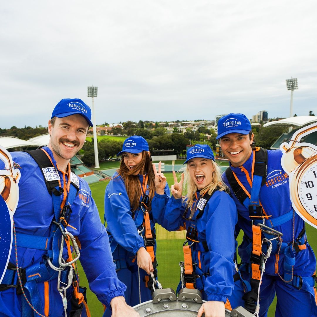 Our #9to5AU cast played tourists in Adelaide last week and took a trip across the bridge to reach new heights at Roof Climb Adelaide Oval! What an incredible experience ⏰✨ #RoofClimb

📸 <a href="/AdelaideFesCent/">AdelaideFesCent</a>