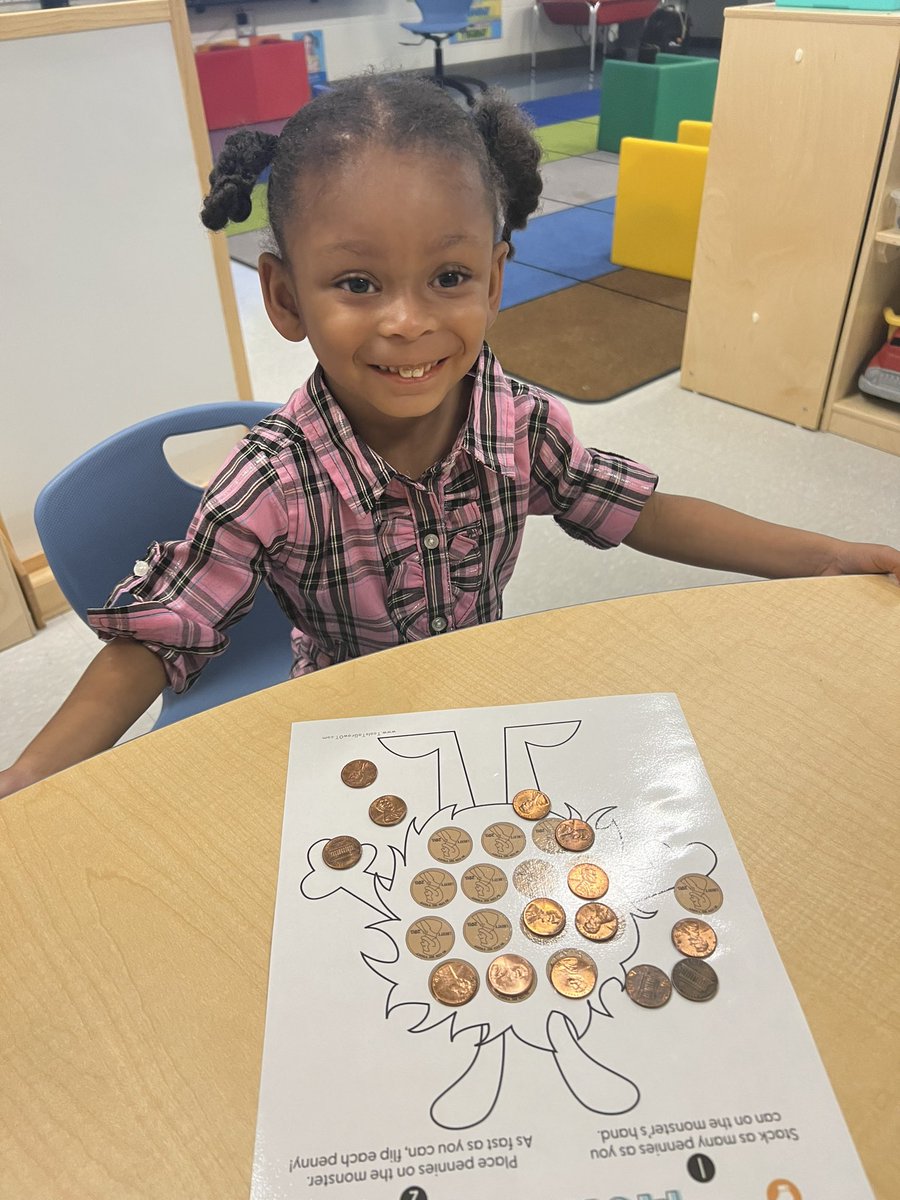 AlexaGMoreland's tweet photo. Monster math! 👹 #finemotorskills #3k @RiverbankElem @LexingtonTwo https://t.co/BdI7SLh2Y1