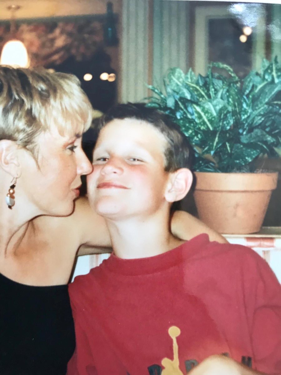 smith_lynne's tweet photo. Happy 40th Matt❤️ You’ve always been the kindest sweetest boy. You’ve worked so hard and i’m so incredibly proud of all your achievements. Your Dad would have been bursting too but I know he’ll always be with you in your ❤️.
Keep shining my boy and have the best day ❤️❤️❤️❤️ https://t.co/XRwNrDl8F2