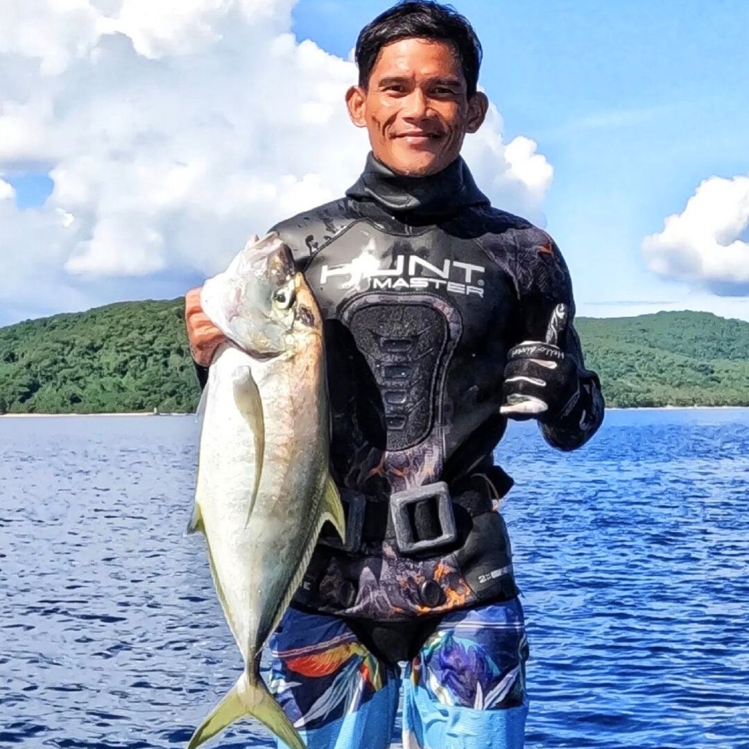 HuntmasterAus's tweet image. Great catch by one of our loyal customers, @joy.ismyname 💪

#Huntmaster #Wetsuit #Spearfishing #Speargun #FreeDiving #Snorkel #Rashguard #MaskandSnorkel #OnTheHunt