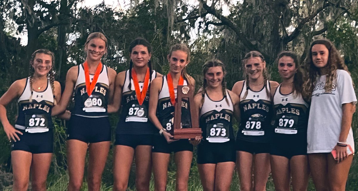 Congratulations #GoldenEagle girls cross country! Regional Runner-ups! Both teams will be racing in the @FHSAA state meet next week!