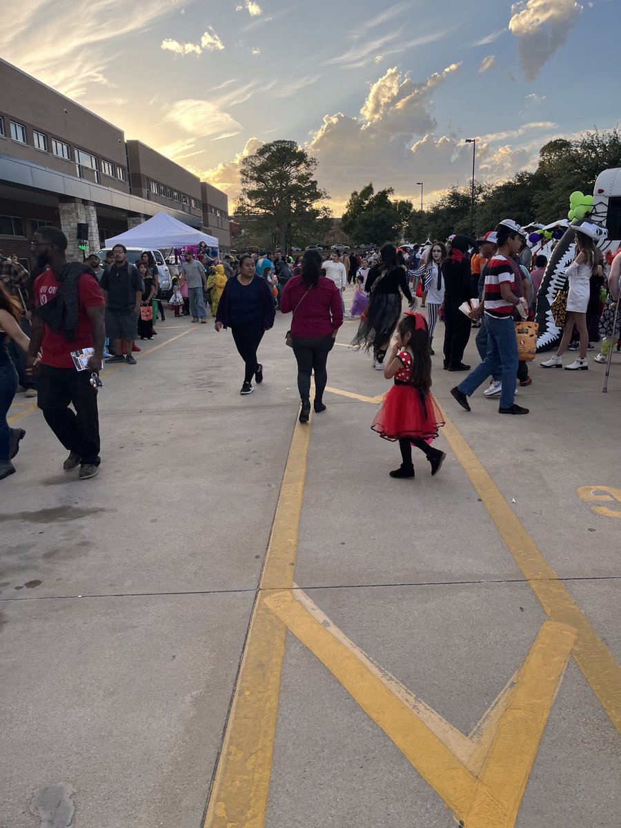 June Ritchlin tweet media