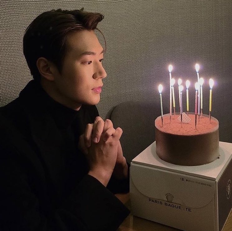 Module1028's tweet image. 우주에 모든 다정이 
네게 쏟아지는 하루가 되면 좋겠어
기적같은 순간이 모여 평생이 될 수 있기를

#생일_축하해
#HAPPY_SeoHam_DAY