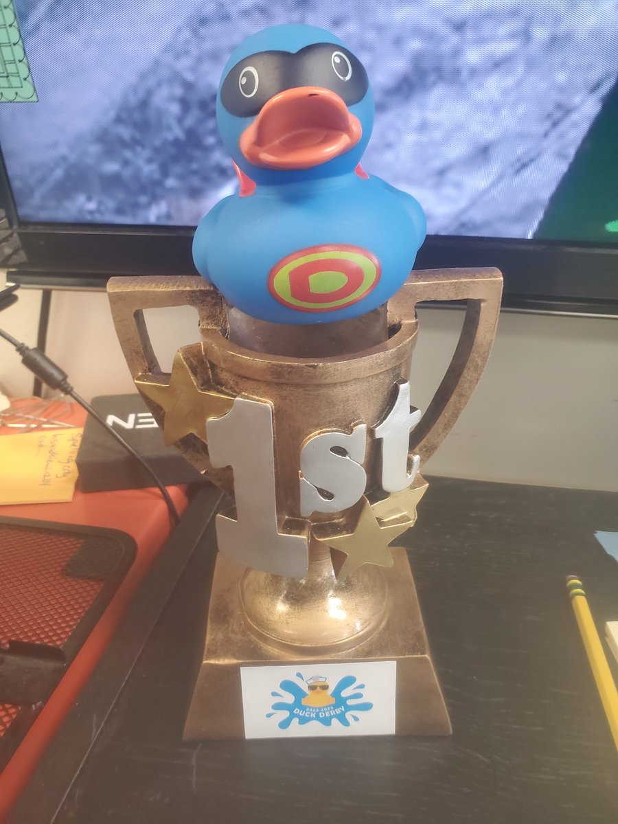 MrsSawkiewicz's tweet photo. We had SO much fun cheering on Quackers the Super Duck in our duck Derby today! Thanks for all the generous donations for SRE's outdoor improvements!! Also, a huge shout out to the fabulous @sreapexpta for organizing this fundraiser! #crushingit @ScottsRidgeES https://t.co/lnD2nmvurS
