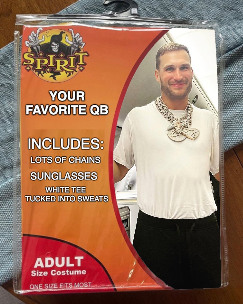 Vikings's tweet image. This year’s go-to Halloween costume.