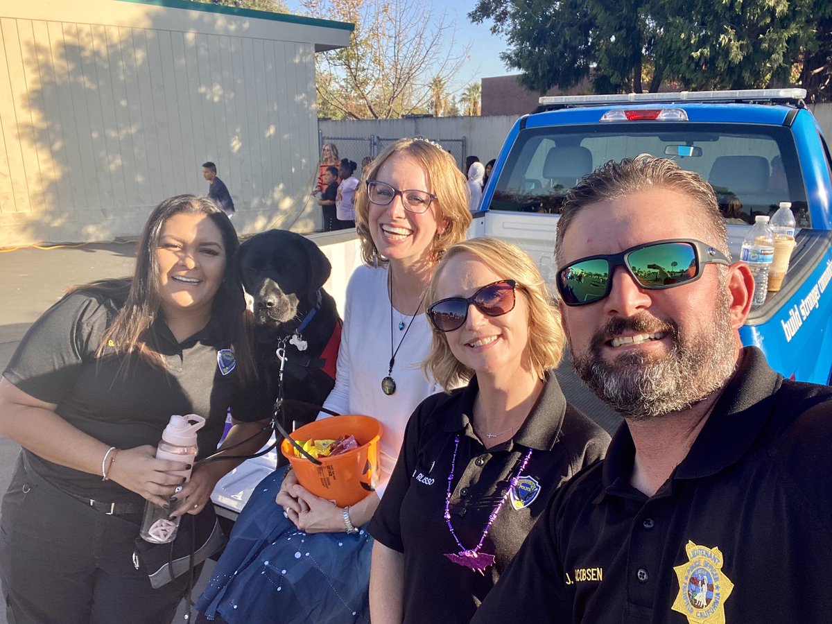 Hanging out with Maddox at David Weir Preparatory Academy’s Harvest Festival. <a href="/FairfieldPolice/">Fairfield, CA Police</a> <a href="/FairfieldSuisun/">Fairfield-Suisun USD</a> #ffpd