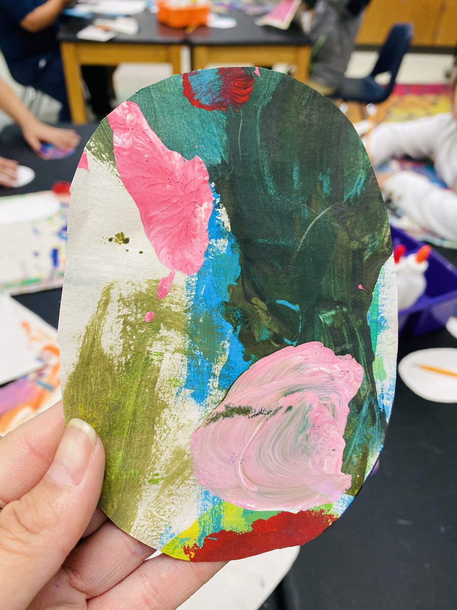 Rosaliasalazarr's tweet photo. I can’t wait to share with y’all what were are turning our messy mats into! ❤️🔥❤️🔥❤️🔥
All right… here is a clue:🌳😂
#recycling #paperscraps #abstract #messymatart #fallcolors https://t.co/ecrLZhC8q1