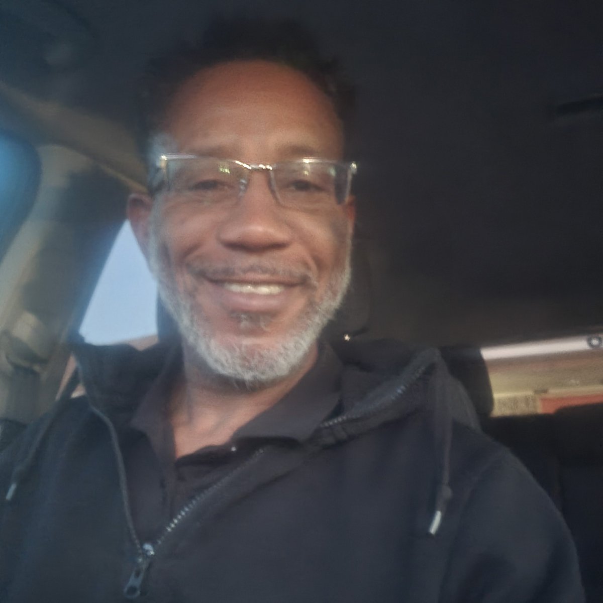 TheOGUncleE's tweet image. That time again my Tweeple.....Hope y'all had good days!!! #PaperChaser ✌🏾✌🏾