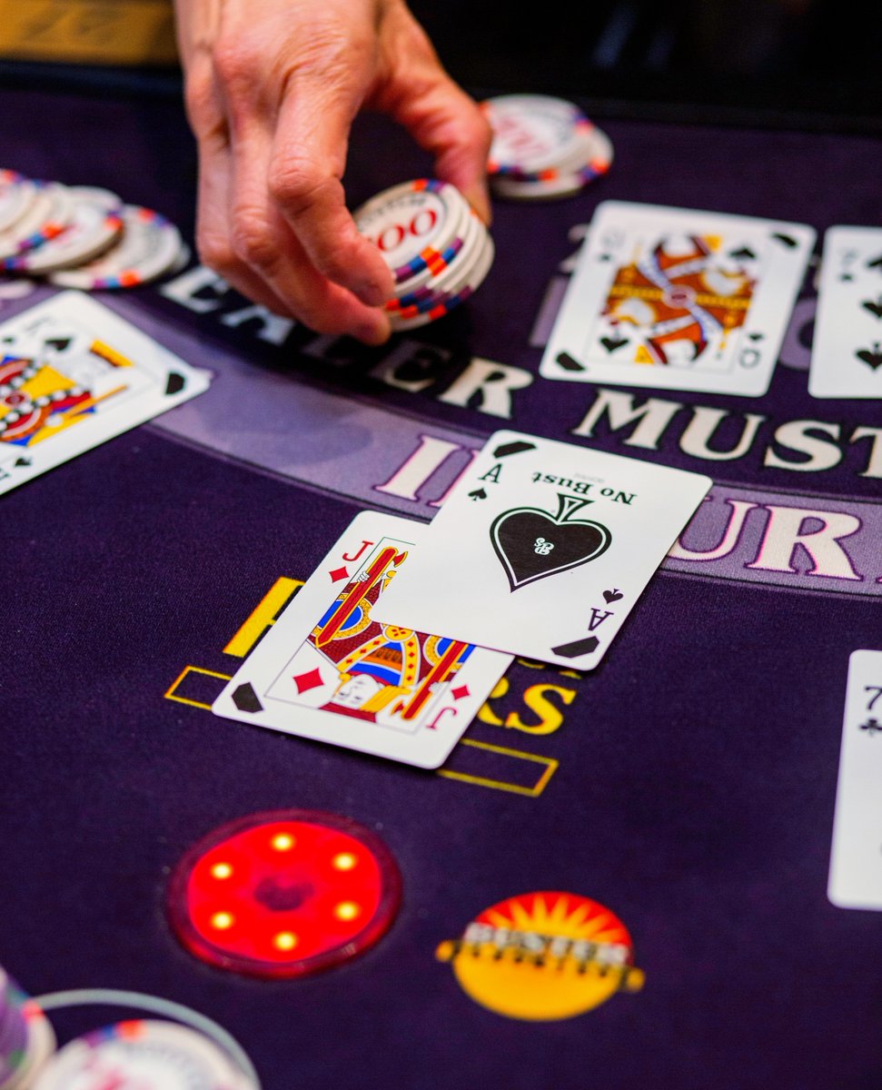 HUSTLERCASINOLA's tweet photo. Play Blackjack today and earn a drawing ticket for our #FallCashDrawings & #DesignerSwagSundays promos โ ๏ธ Time to gamble! ๐คฉ #HUSTLERCasino โ https://t.co/WdYouv7FKX