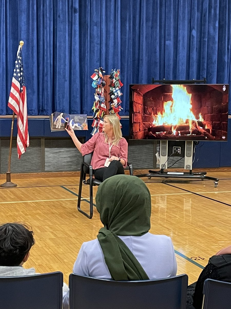 MsRsSpeechRoom's tweet image. Other mystery readers were @RCSDsch5’s very own AP, Mr. Lombardo and our librarian, @LibEricksen! During mystery readings, students and families could also color bookmarks to take home or sign up for an an e-library card! @HammondTerrilyn @RCSDNYS