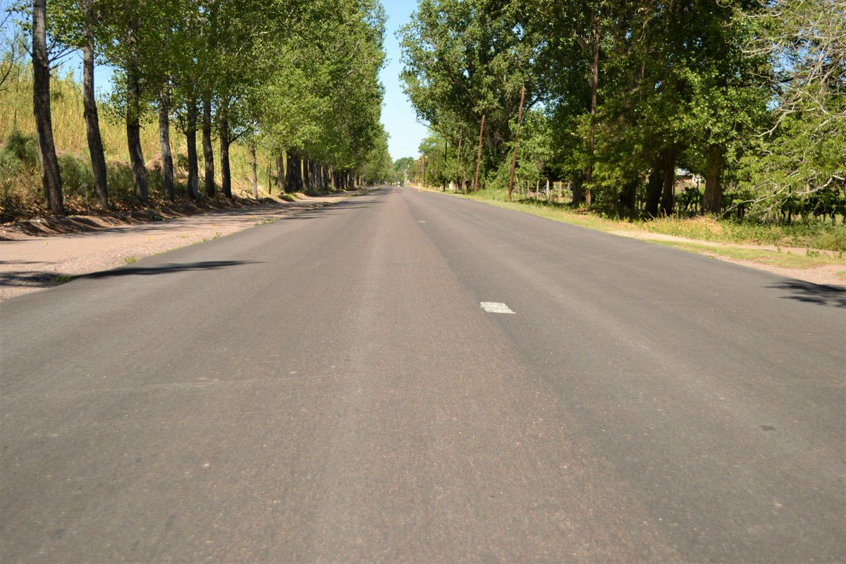 Junto al Subadministrador de <a href="/VialidadNacion1/">VialidadNacional</a> <a href="/fedestiz/">Federico Stiz</a>  recorrimos el avance de obra de los dos tramos de micro-aglomerado asfáltico Las Catitas - La Dormida, Villa Cabecera - 12 de Octubre. 

La ruta marcha muy bien y a gran velocidad. Casi 30 km de obra para los santarrosinos.