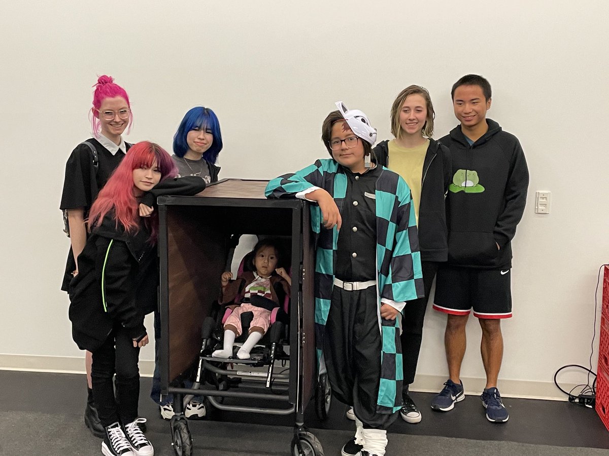 OlatheDesign's tweet photo. Custom wheelchair Halloween costumes designed by our seniors for @WalkinRollin in Olathe. @Olathe21st @OlatheCTE @olatheschools @OlatheEastHawks
#OPSfortheirfuture
#RealWorldLearningKC #OPSMyFuture #engagingOE https://t.co/Eaottef8AU