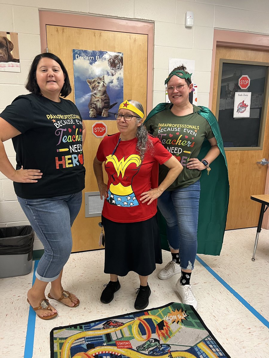 TaylorH3523's tweet photo. superhero day!! #RedRibbonWeek @freedomvolusia @Ms_Caracola ❤️ https://t.co/LRMERSyL5Q