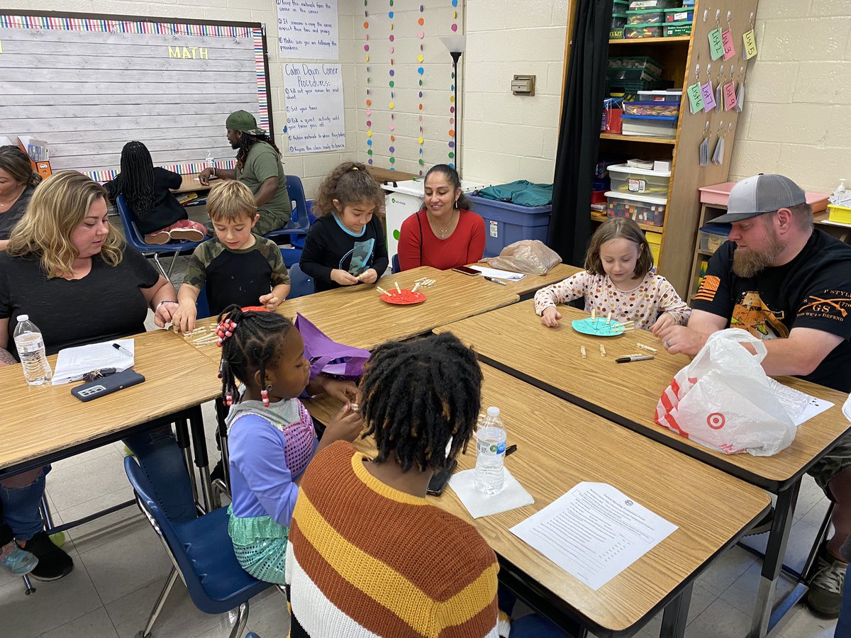 We had a great Fall Family Night <a href="/HeardMixon/">Heard-Mixon</a> !! Second Grade had fun making and playing an addition game.