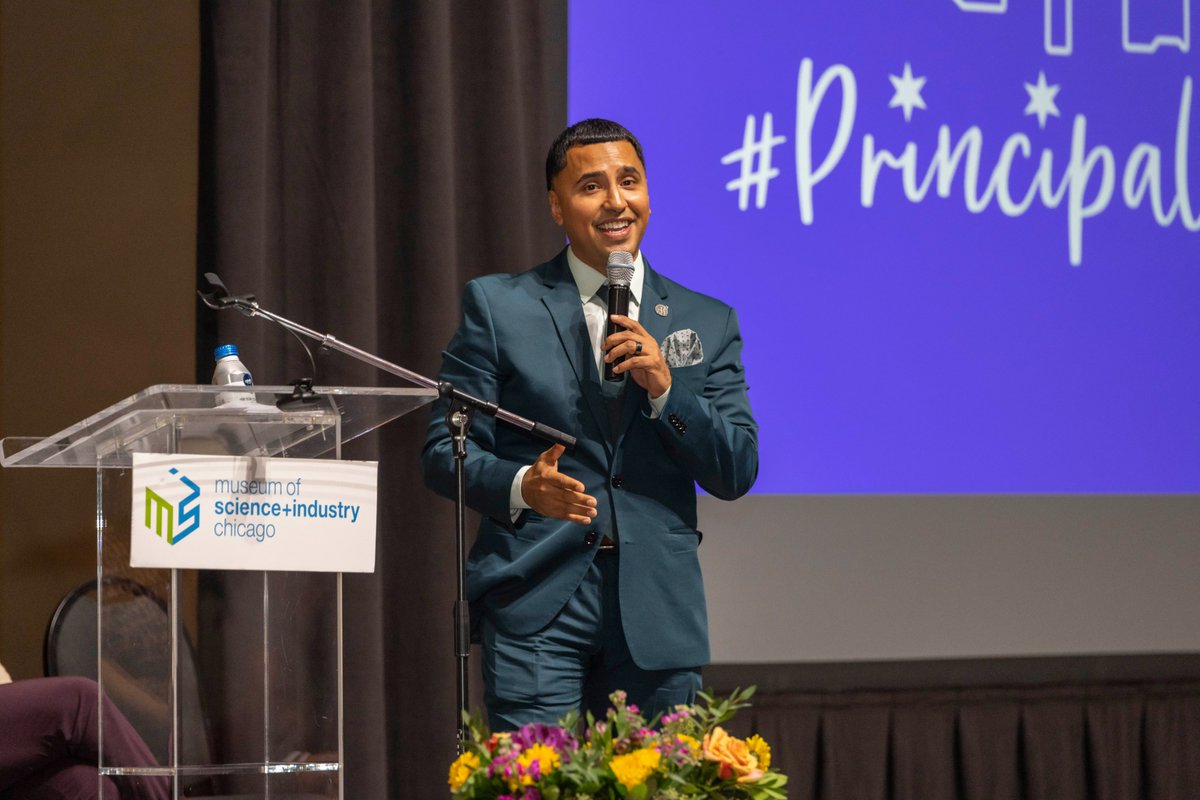 TheFundChicago's tweet photo. @TheFundChicago wants to thank Dr. Ariel Correa, Principal Charles Anderson, Principal Daniel de Los Reyes, and Principal LaToya Lyons for dedicating the time to share their stories with us @msichicago. We cannot thank you enough for everything you are doing in your schools. https://t.co/CFmrH6vfJV