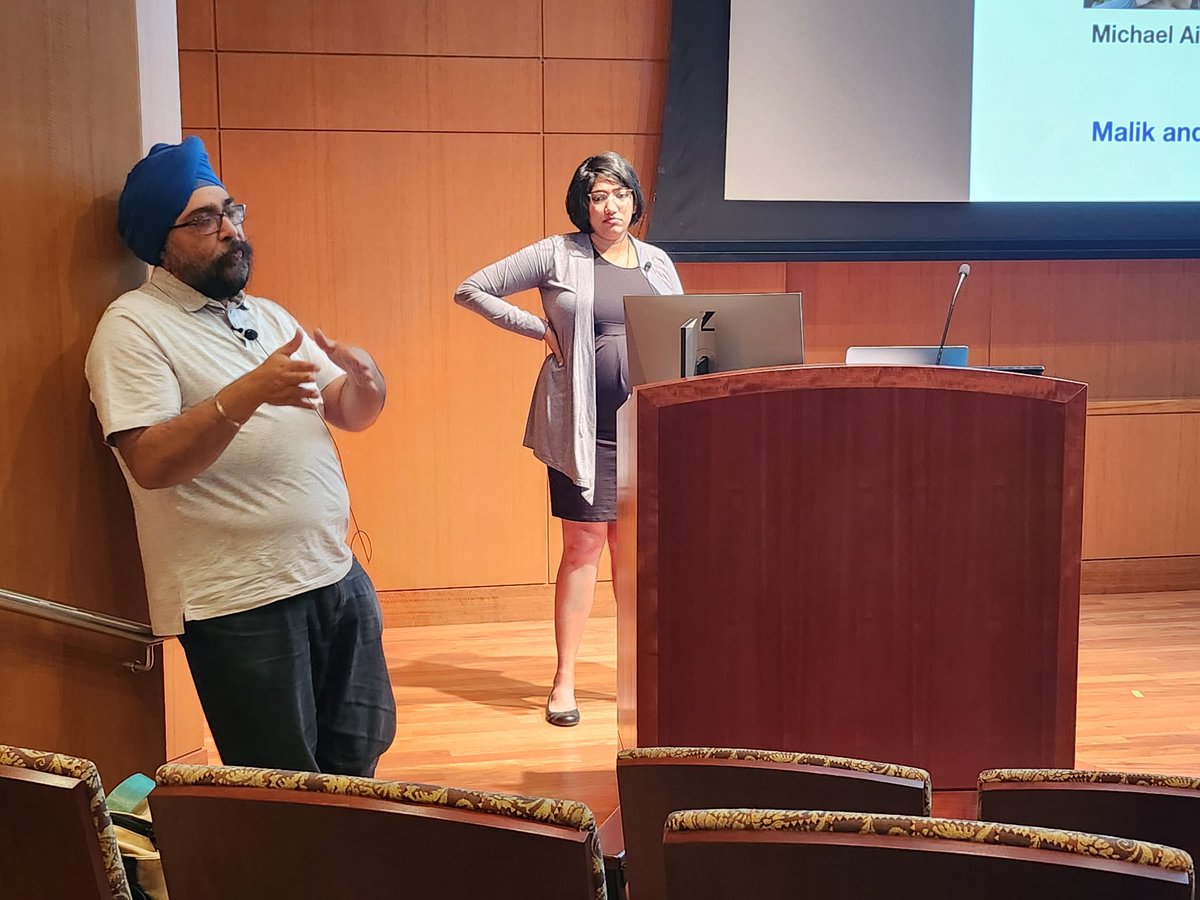 Andrew Modzelewski 🧬🐁🔬 (@themodzlab) on Twitter photo Truly innovative dual-talk about centromere innovation from the lab of <a href="/HarmitMalik/">Harmit S. Malik</a>. Impressive Covid-Project by @PravruthaRaman, an inspiration to us all! <a href="/ScienceStowers/">Stowers Institute</a> #StuckOnRepeat Truly innovative dual-talk about centromere innovation from the lab of <a href="/HarmitMalik/">Harmit S. Malik</a>. Impressive Covid-Project by @PravruthaRaman, an inspiration to us all! <a href="/ScienceStowers/">Stowers Institute</a> #StuckOnRepeat