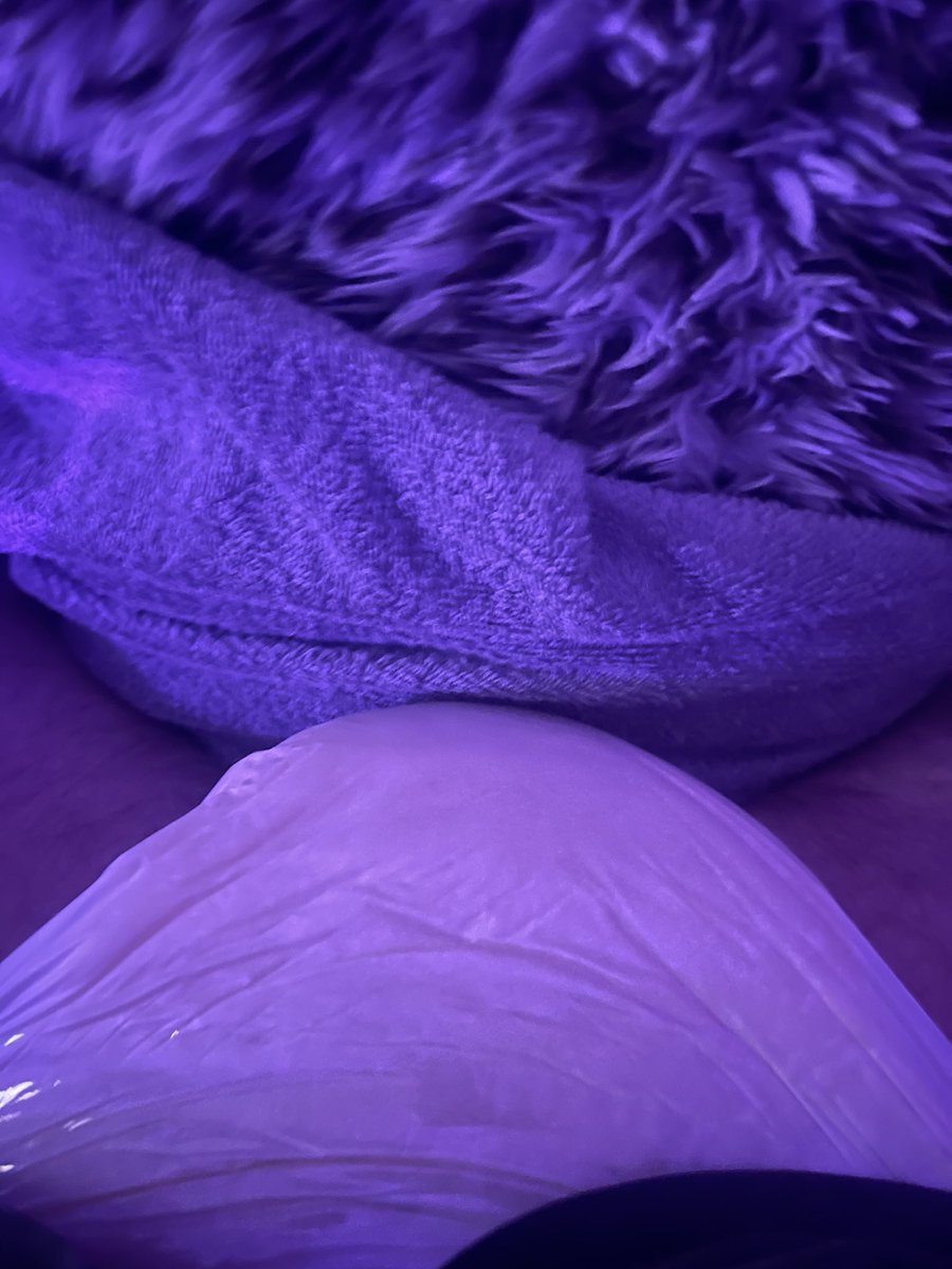 DiaperCuckFax's tweet photo. So squishy with my tiny little locked baby nub :p https://t.co/FpxVzpOy0L