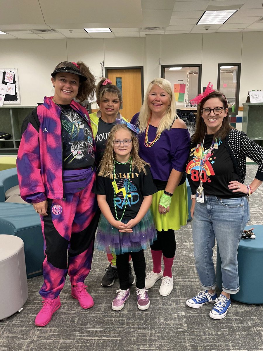 WhitneySBriggs's tweet photo. I MEAN! Decades Day for RRW. Assignment understood @Robertson_Elem!!! @spiegel_w_DC @MrsRatliff_3rd @K_Hunter_2nd and Mrs. Bennett!!! #FisdWeAreOne https://t.co/IkotN4afnF