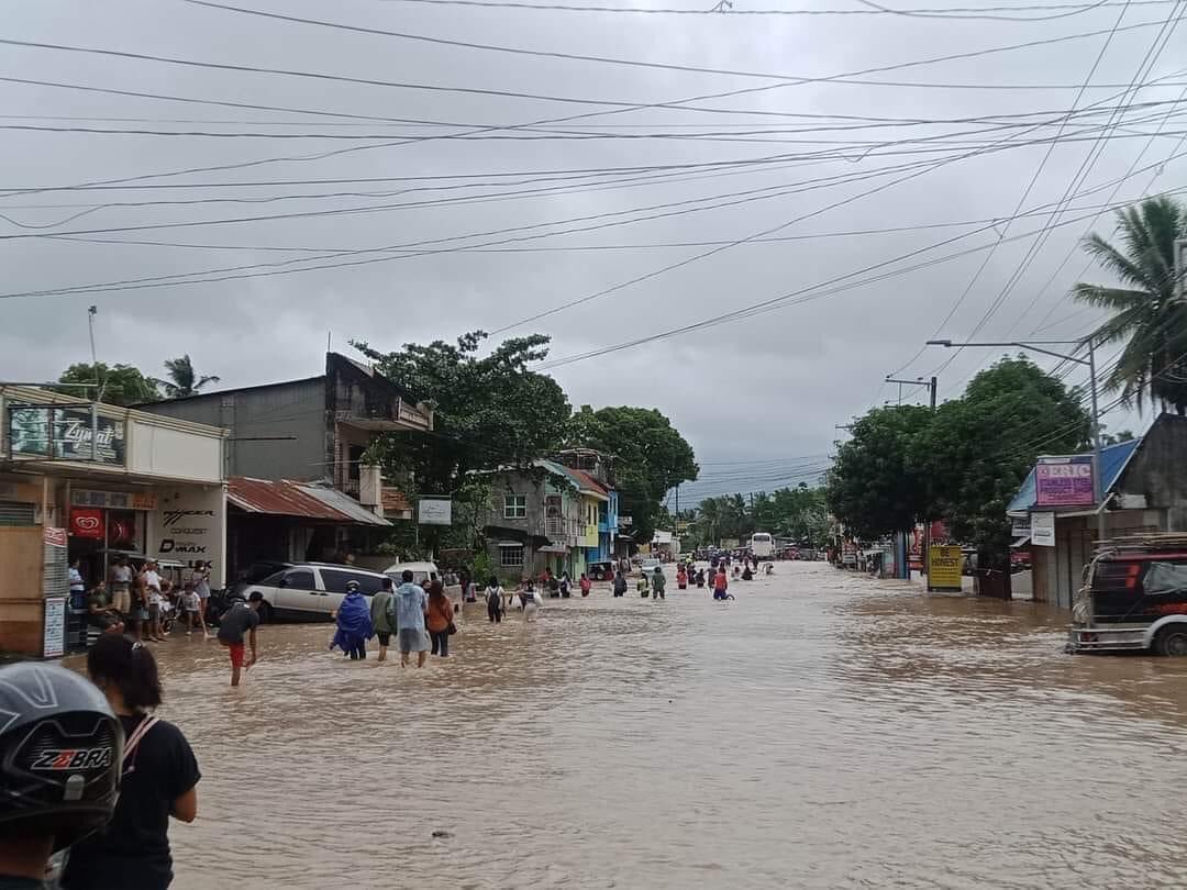 my_by_sana_kim's tweet photo. *It's not a KPOP content but please pray for Aklan. Aklanons, really badly affected by typhoon Paeng. Stay Safe Katon guys. Mag-ingat gd pirmi. 

#PrayforAklan #PaengPH https://t.co/nLK8AYGwD2