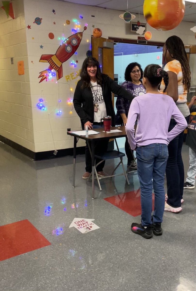 mrs_pizzino's tweet photo. PPS families had a blast at our #OneStatelinerStory family night! Thanks for all the staff, students, and families that made it a success! π #youreWONDERful β¦@Pburg_PPSLeaderβ© https://t.co/uvUwyJvu4P