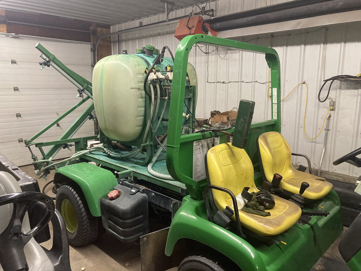 The little sprayer that could 460 gallons through and all short cut turf is sprayed and ready for the winter. Now to get the top dresser on tomorrow to cover the greens up