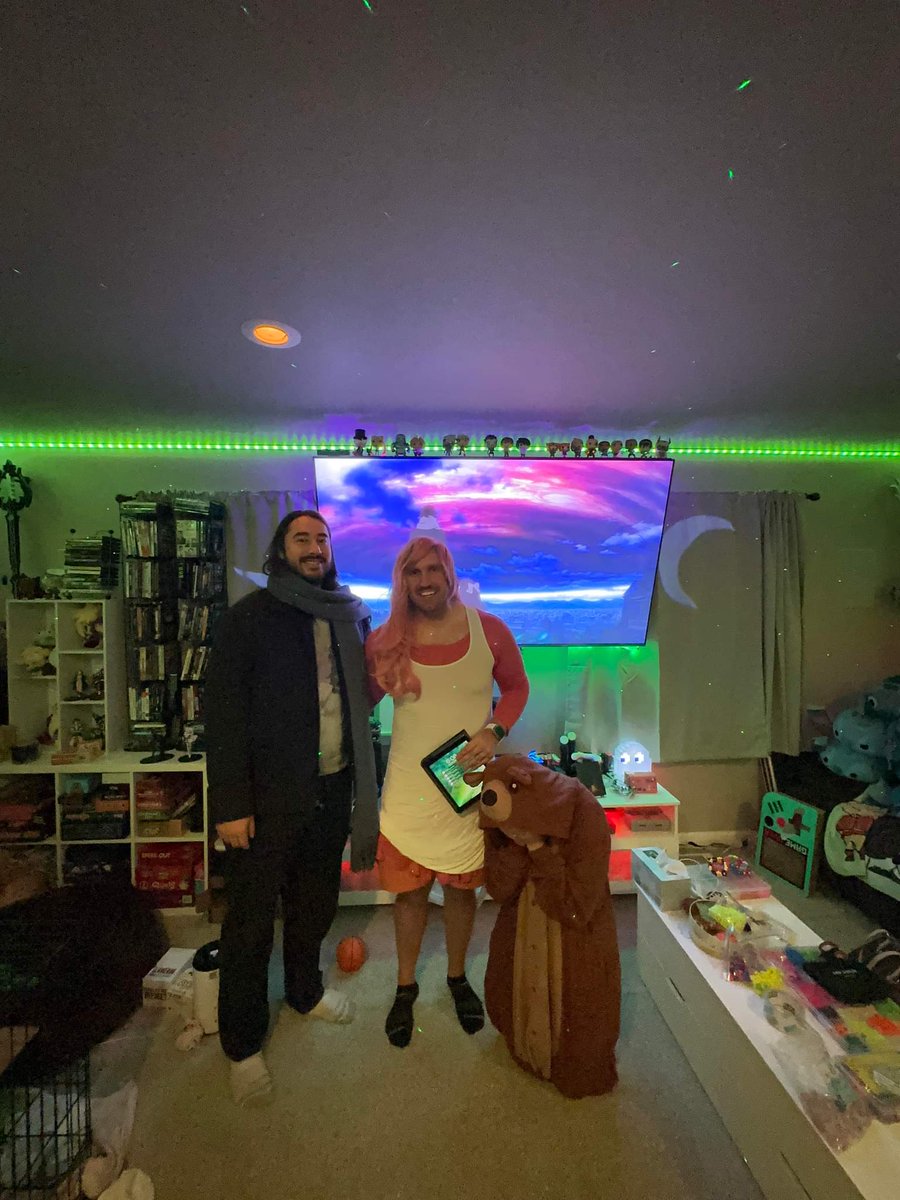 Saigon_John's tweet photo. @secondskyfest @StellaChuuuuu @porterrobinson @Potaro Shelter #SecondSkyCCC https://t.co/LGRcml2ybE