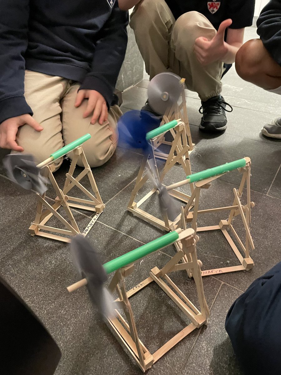 reidgreenblue's tweet photo. Check out this wind farm from some of our 4th graders! They were studying renewable energy for their Sharing The Planet unit. They used hot glue and pop sticks to build the structures and designed and 3D printed propellors using @tinkercad #pypdesign #makered https://t.co/Qc7v66AuCF