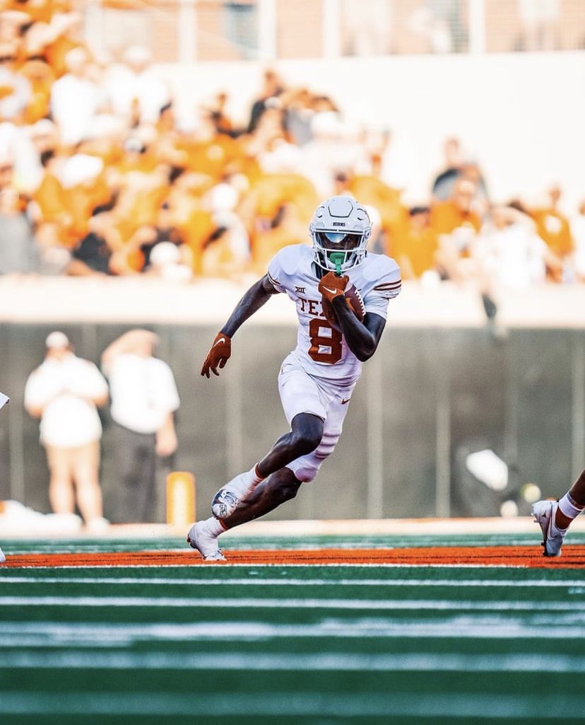 Beyond blessed and beyond grateful to have received an offer from @TexasFootball !!@CoachSark @RMAthletics @CoachEndersRMHS @bangulo @BrandonHuffman #HookEm