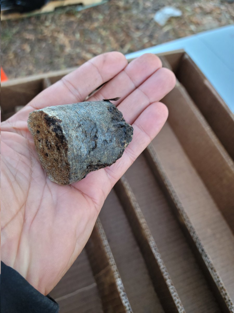 <a href="/Duke_Geothermal/">DukeGeothermal</a> Day #2 of drilling! 

First core sample- about 30 cm of near surface diabase sill! Some fractured (GOOD for geothermal potential) some really solid (low permeability). 

Back at it tomorrow!

<a href="/DukeEnvironment/">Duke Environment</a> <a href="/DukeEngineering/">Duke Engineering</a> #PlanetaryHealth