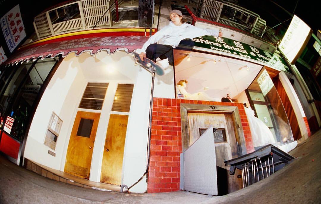 StereoSkate's tweet photo. Stereo Classics legend Mike Daher ๐ fully tweaked in Chinatown, S.F., 1995 โข Photos: Gabe Morford
#MikeDaher
#30YearsOfStereo
#StereoSince92 ๐บ๐บ https://t.co/SDBTUaLlQV